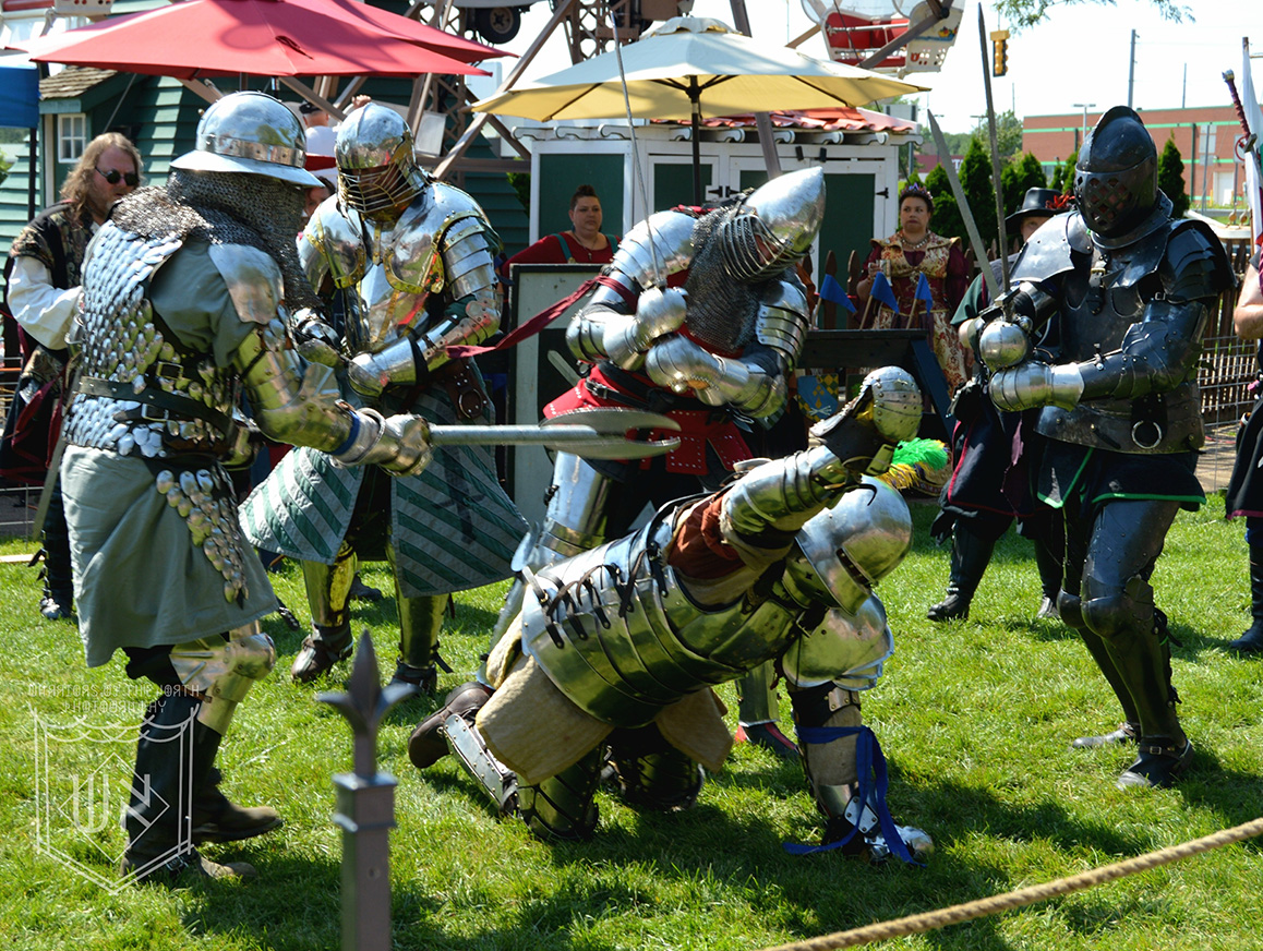 Dutch Village - Knights Fighting