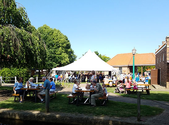 Large tents are available for large groups